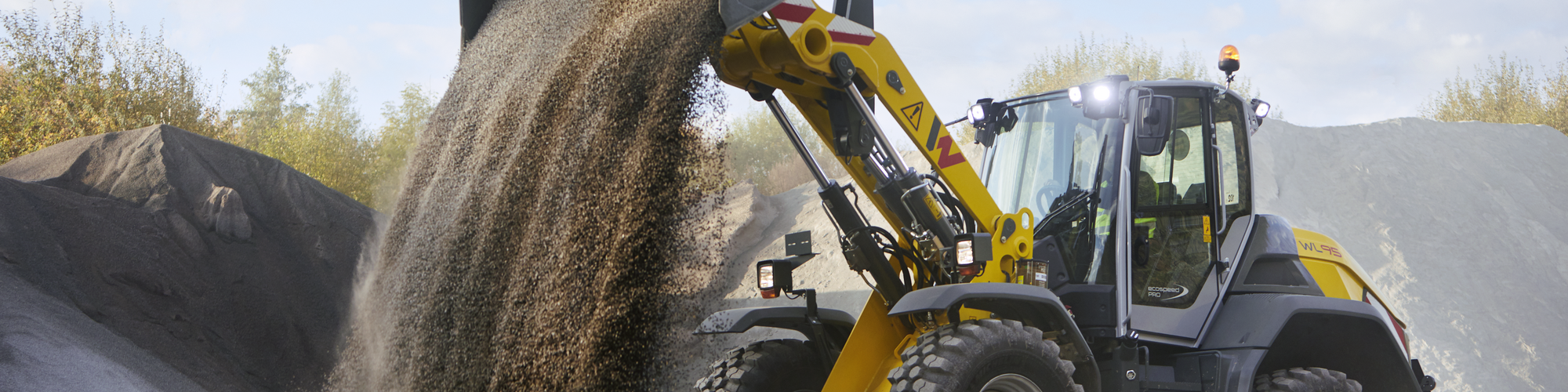 Wacker Neuson wheel loader in action.